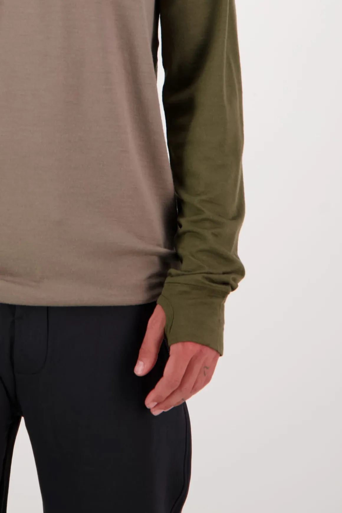 Yotei Merino Powder Hood LS - Dark Olive Walnut